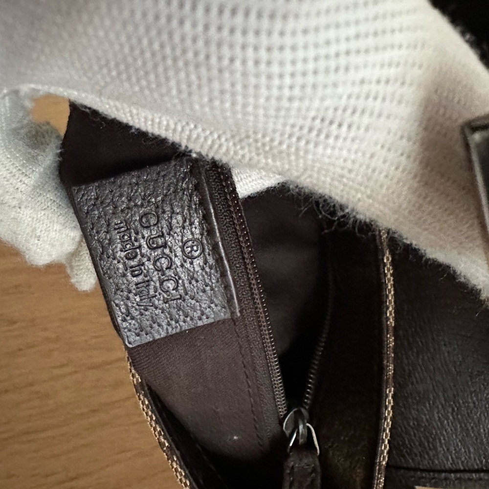 Gucci Belt Bag - Picture 10 of 15